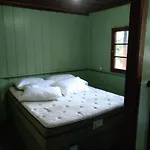 Casa Grande No Ribeirao Da Ilha