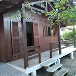 Casa Grande No Ribeirao Da Ilha
